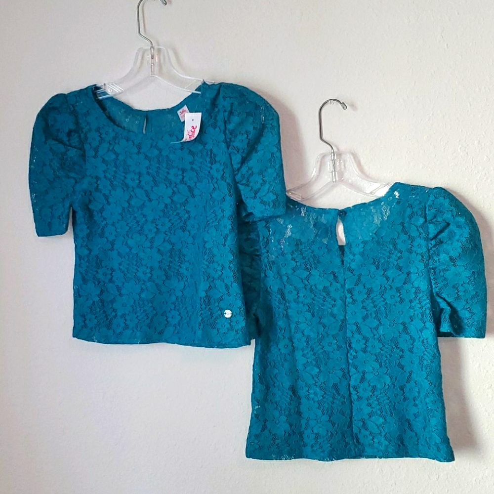 Girl crop tops